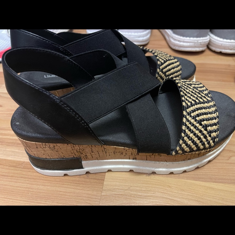 Size 8 heels- limelight
